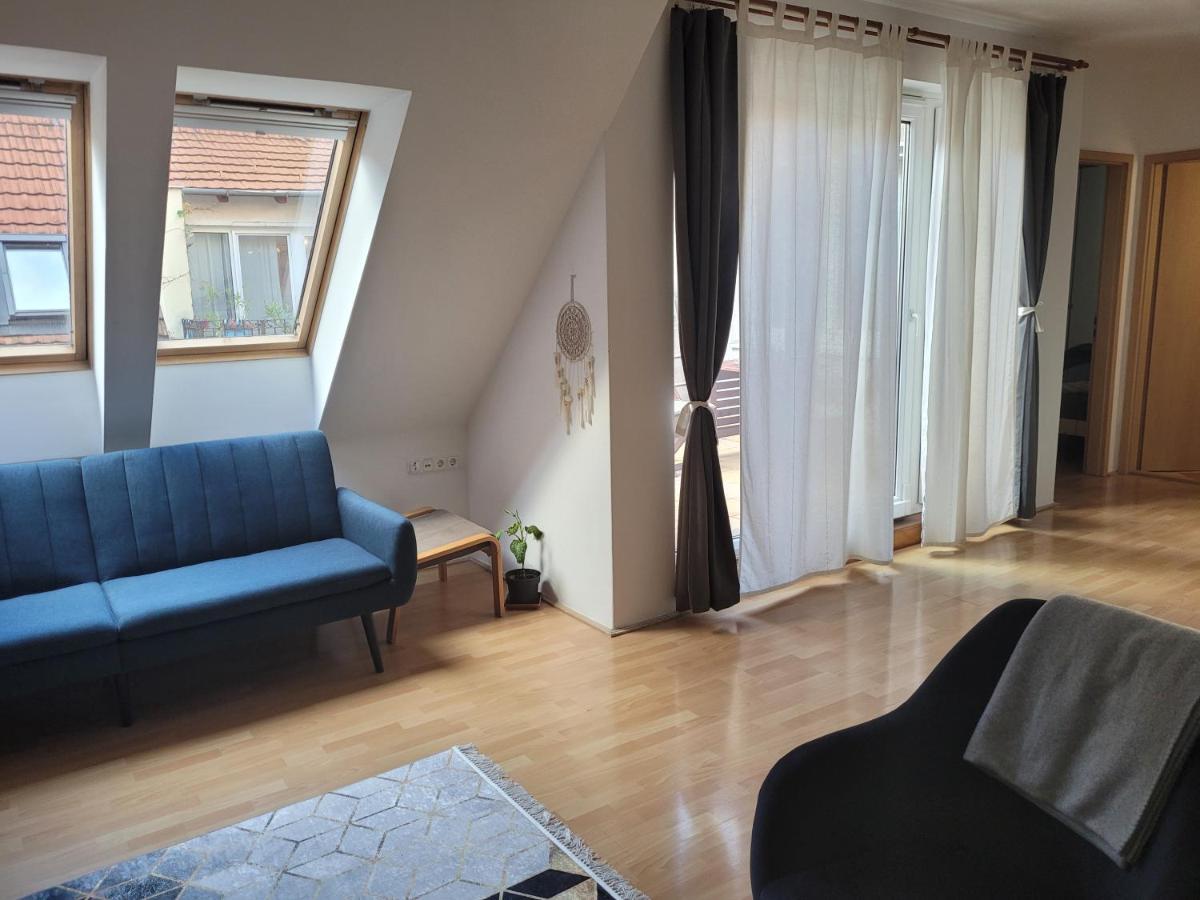 Hb Downtown Sunny Apartman Budapest Eksteriør billede